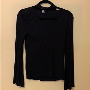 Black V neck w/ black choker collar & long sleeve
